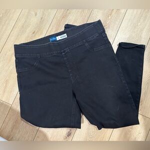 Old Navy Black Jeggings Classic Style